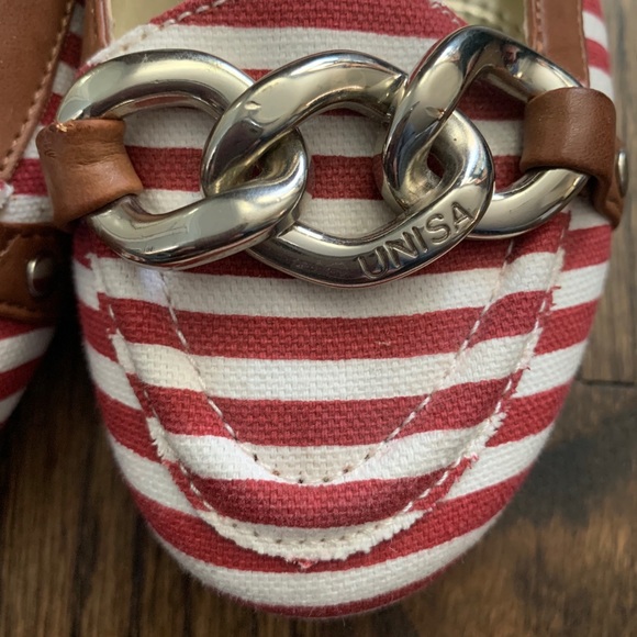 Unisa Striped Red and White Nautical Sailor Flats - Picture 5 of 5